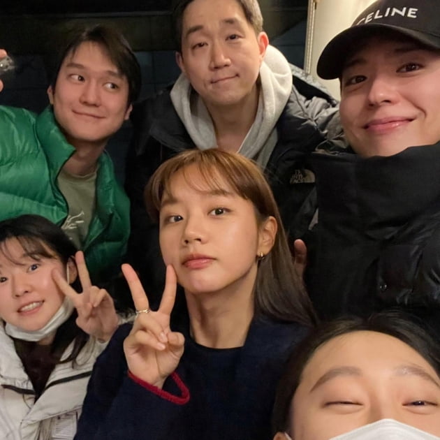 류준열♥혜리→박보검이 한 자리에…완전체로 뭉친 '응답하라 1988'