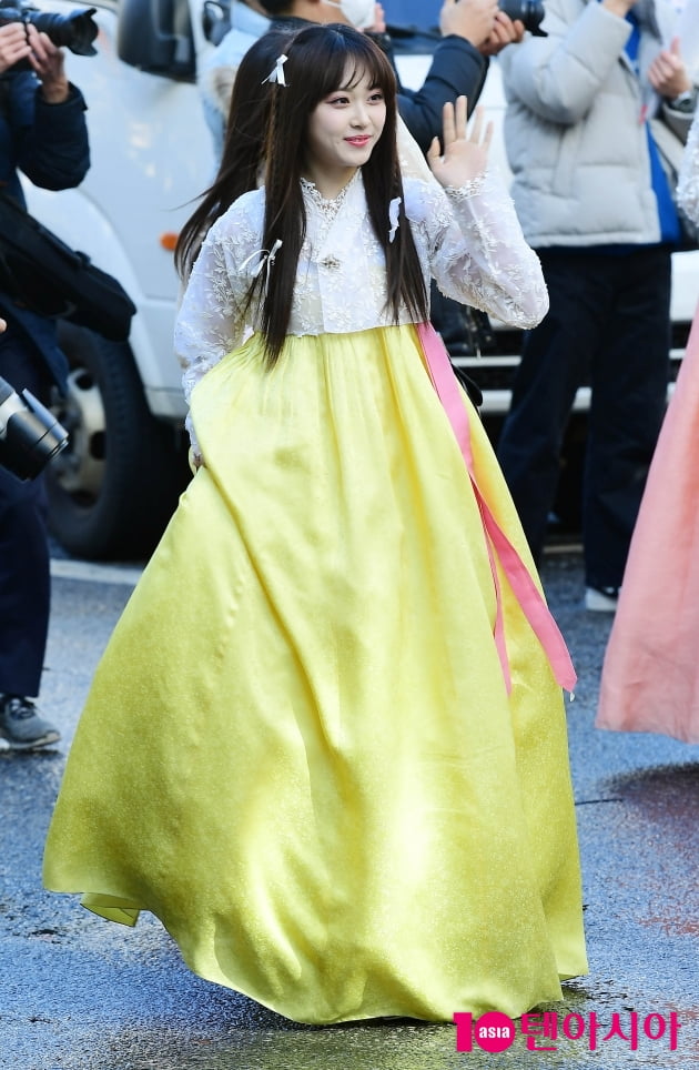 [TEN 포토] 아일리원 리리카 '빛나는 단아한 한복美'