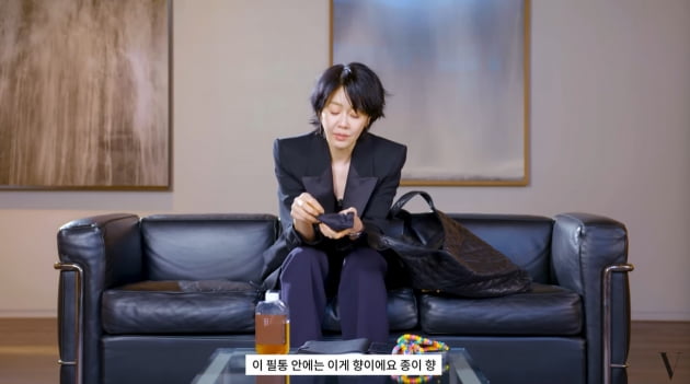 멋쁨 터졌다…고현정, 긴 머리 싹둑? 파격 숏커트 '깜짝'
