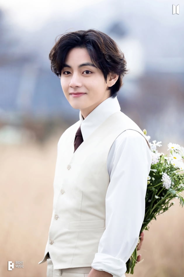 방탄소년단 뷔...새해 떡국 함께 먹고 싶은 글로벌 아이콘