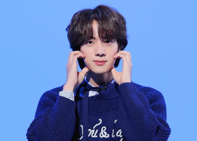 방탄소년단 진, 뜨거운 음반 파워 ’The Astronaut’ 2022 써클차트 솔로 싱글 최고 순위