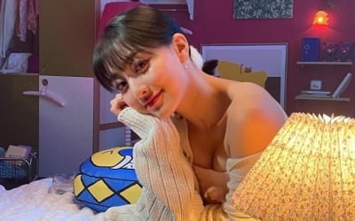 트와이스 지효, 청순·섹시美 한번에…트둥이의 '반전 매력'