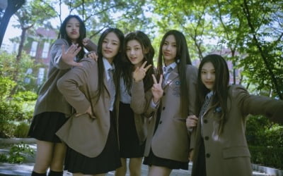 뉴진스 'Ditto'·'OMG', 멜론·벅스·지니 주간 차트 각각 1위·2위 랭크