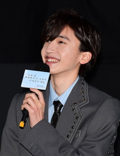 [TEN 포토] 미치에다 슌스케 "송강과 같이 영화 찍고 싶어요"