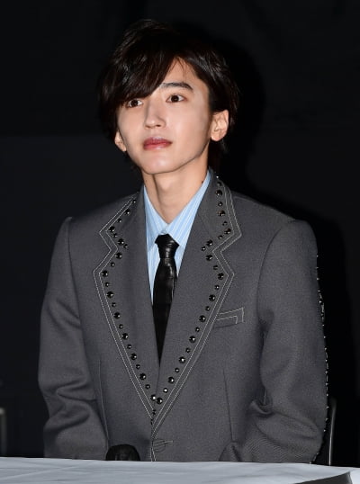 [TEN 포토] 미치에다 슌스케 "연애괸은 사생활이라 질문 삼가해주세요"