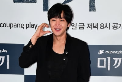 [TEN 포토] 장근석 '오랜만에 수줍은 볼하트'