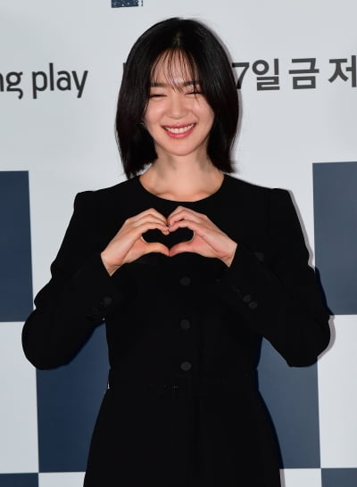 [TEN 포토] 이엘리야 '애교 눈웃음'