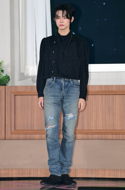 [TEN 포토] TXT 연준 '치명적인 비주얼'