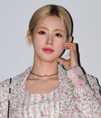 [TEN 포토] (여자)아이들 미연 '사랑스러운 볼하트'