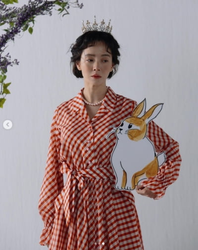 송지효, 러블리 매력 폭발...빛나는 멍지 비주얼