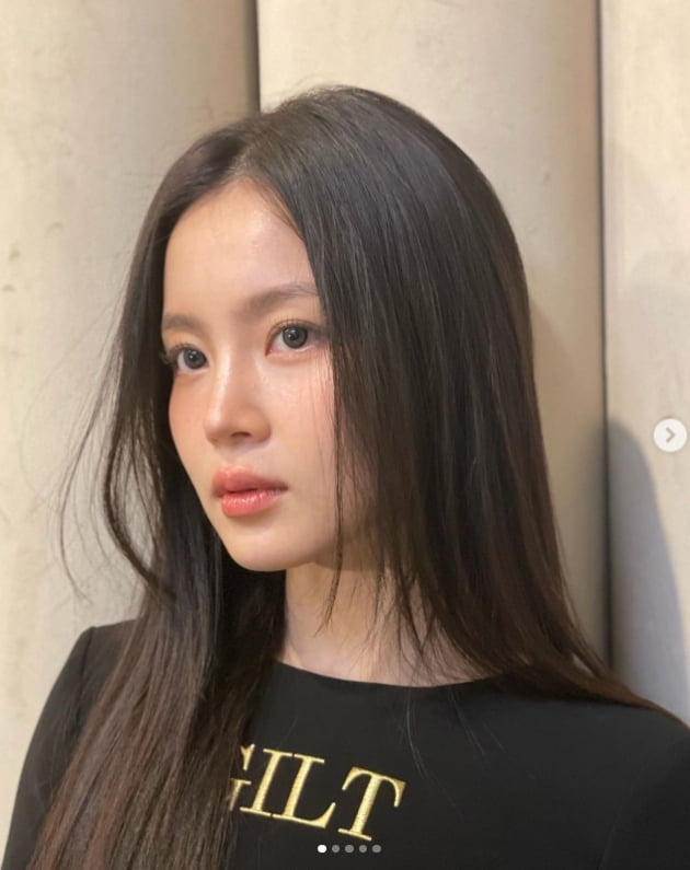 이하이, 물오른 미모...옆선은 송혜교 닮았네