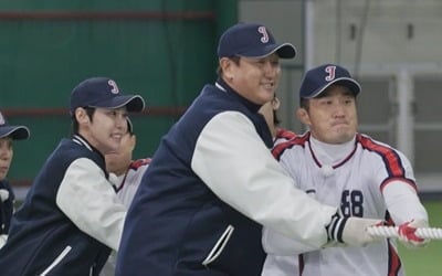 32년지기 절친의 빅매치…투수 이대호 VS 타자 추신수('집사부')