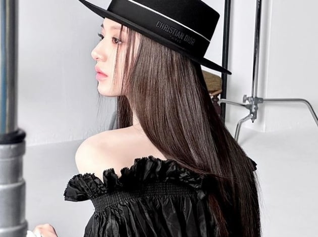 고윤정, 바비 인형인 줄…화려한 명품 D사 보다 빛나는 미모