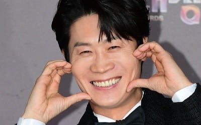 [TEN피플] "中서 넘어온 사람 아냐" 외친 진선규, 무명→천만 배우되더니 이제는 '원톱'