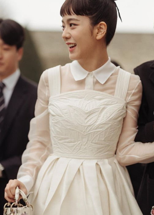 블핑 지수, 멍뭉이의 인간화…처피뱅까지 찰떡이면 어떡해