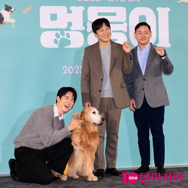 [종합] 천만 반려인 헤쳐모여! 개팔자가 상팔자인 유연석·차태현 '멍뭉이' 온다 