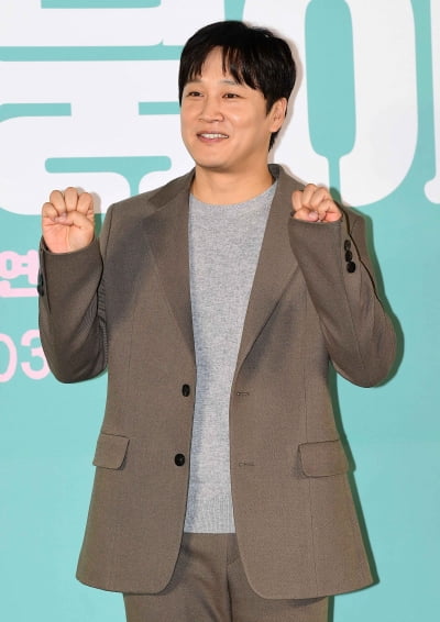 [TEN 포토] 차태현 '멍뭉미 넘치는 포즈'
