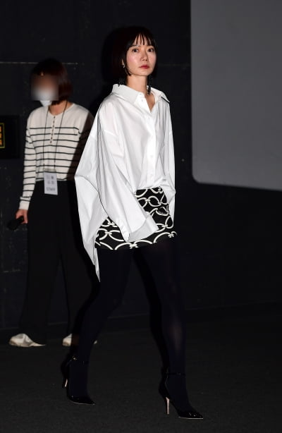 [TEN 포토] 배두나 '오버핏으로 멋스럽게'