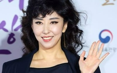 "난 로봇이었다"…김완선, 미정산된 1000억 '금쪽'서 심경 밝힐까 [TEN피플]