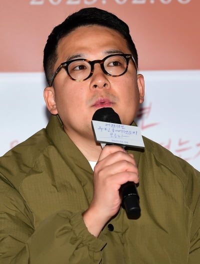 [TEN 포토] 형슬우 감독 '배우들 캐릭터 너무 마음에 들어'