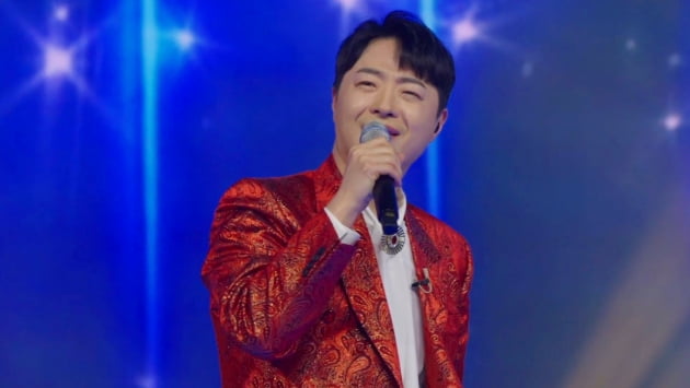 '현역부 막내' 송민준 vs '우승부 리더' 안성준, '눈물 속출' 1대 1 데스매치('미스터트롯2')