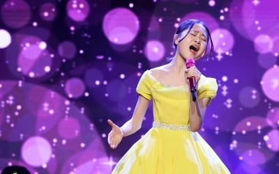 김다현 "장윤정, 내 무대 보고 웃지 않아…무섭다 생각한 적 있어"