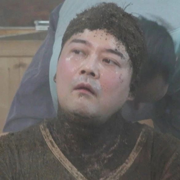 전현무, 사진만 봐도 벌써 재밌네…2023년 연예 '대상'도 예약?