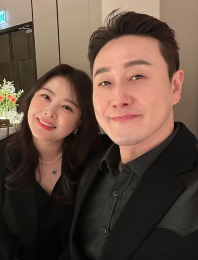 심진화, 통통하게 살 오른 볼살…♥김원효 옆에서 수줍은 미소