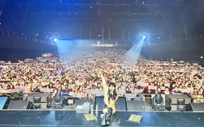 에이핑크 정은지, 홍콩 단독 콘서트 '트래블로그' 성료
