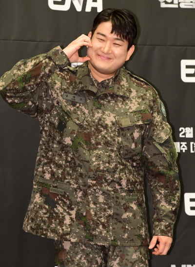 [TEN 포토] 남태우 '큐티 볼하트'