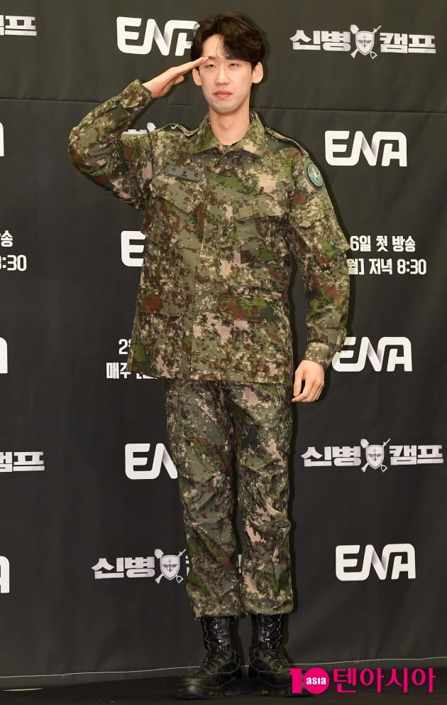 [TEN 포토] 이상진 '융통성 제로 소대장'