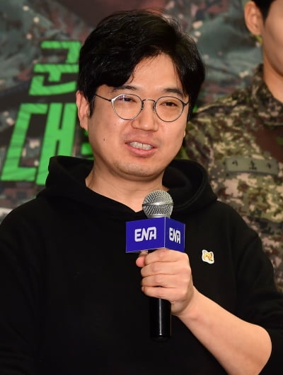 [TEN 포토] 문태주 CP '자신감 넘치는 군예능'