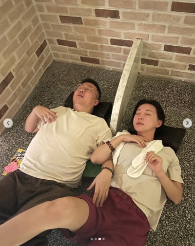 이지혜, 3년만에 방문한 너무 좋은곳...팔꿈치로 ♥문재완 사랑의 표시?