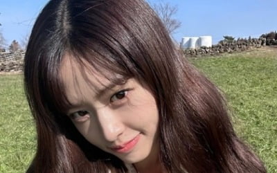 안유진, 소녀美 가득 비주얼…"제주 하루살이"