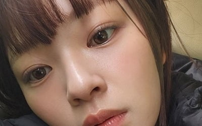 트와이스 정연, 리즈 미모 갱신…초근접 셀카에도 굴욕無