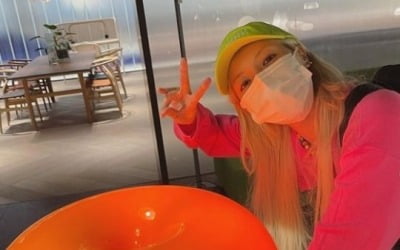 현아, '던과 재결합설' 이후 밝아진 근황