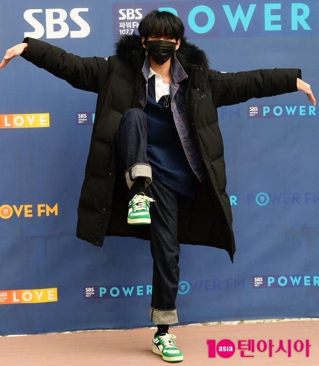 [TEN 포토] 이승윤 '학다리 권법'