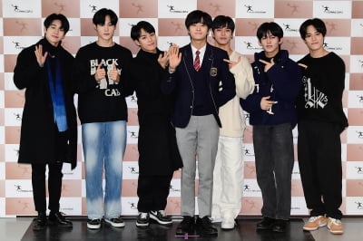 [TEN 포토] TAN ' 김지성 고등학교 졸업식 축하해'