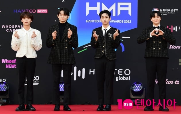 [TEN 포토] 루시 '우리가 대세 밴드'