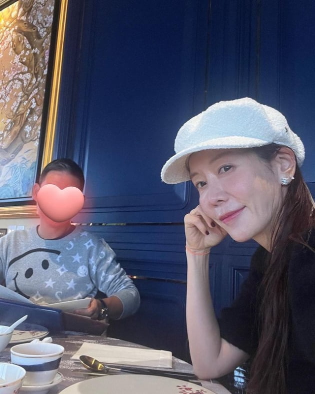 48세 김정은, 당당히 드러낸 주름…한 달에 한두 번 만나는 ♥남편과 데이트