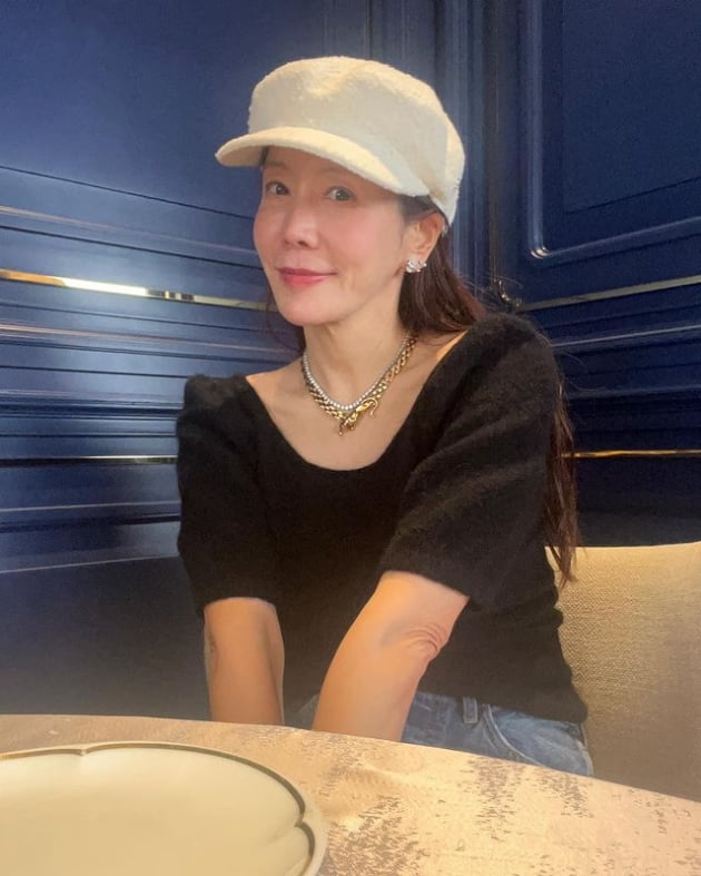 48세 김정은, 당당히 드러낸 주름…한 달에 한두 번 만나는 ♥남편과 데이트