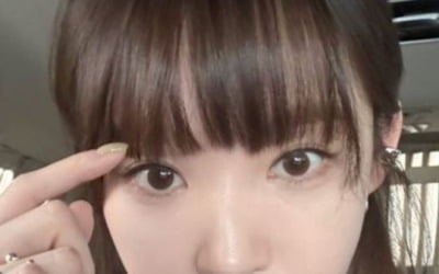강민경, 앞머리 '싹둑'…'열정페이·父 채무 논란' 후 근황