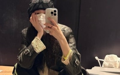 한소희, 감출 수 없는 힙한 매력…남다른 패션 센스 '눈길'