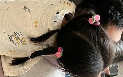 오상진♥김소영 딸, 외할머니 밥 먹고 이틀만에 0.7kg 증량 "놀라운 아웃풋"