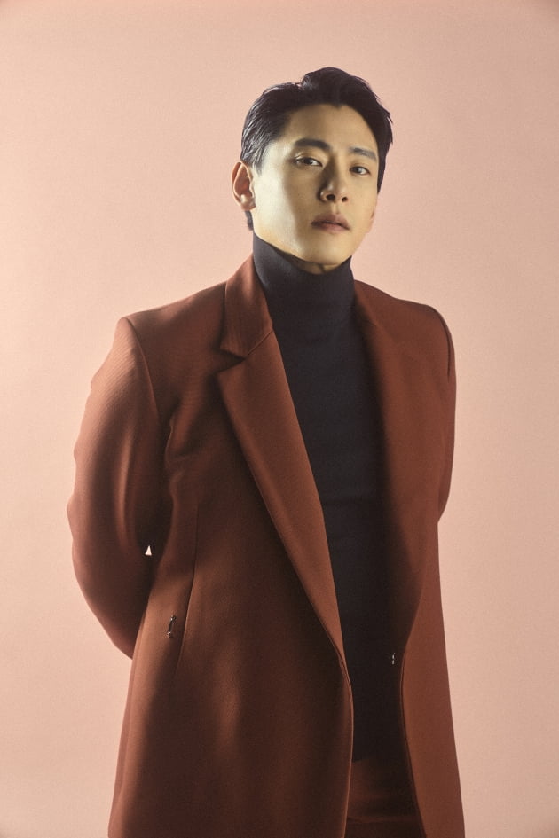 '연애대전'에 출연한 배우 유태오. / 사진제공=넷플릭스