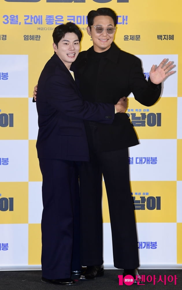 [TEN 포토] 박성웅-이이경 '너무 친했나?'