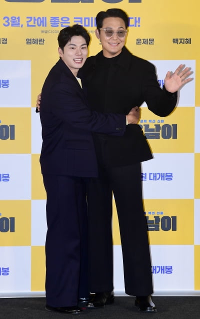 [TEN 포토] 박성웅-이이경 '너무 친했나?'