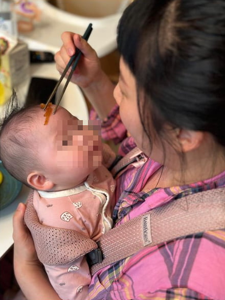 이시영 '子 안전불감증'은 약과였나…생후 5개월 '아동학대' 논란 자초한 김영희[TEN피플]