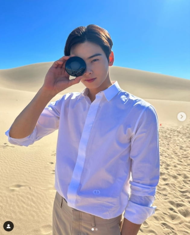 차은우, 얼굴천재 사막에서도 빛나네...만찢남