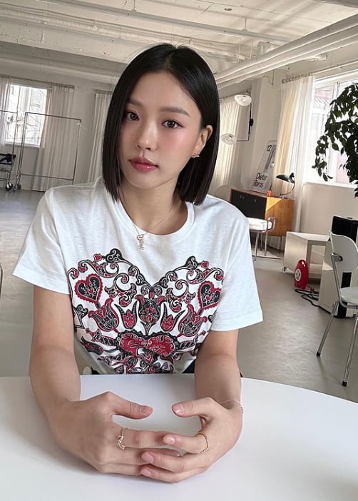 인간 D사 여기 있었네…고민시, 촉촉한 머금은 고혹 美모